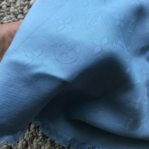 Authentic Louis Vuitton Monogram Shawl